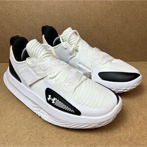 New Under Armour Flow FUTR X 4 'White Black Mens size 9.5/ Womens 11